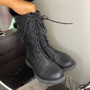 combat boots